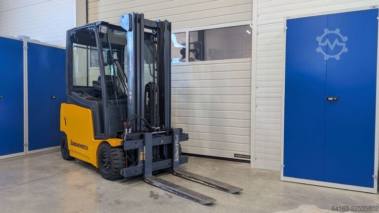 Empilhador eléctrico de 4 rodas Jungheinrich EFG 316k (Batterie 2023)