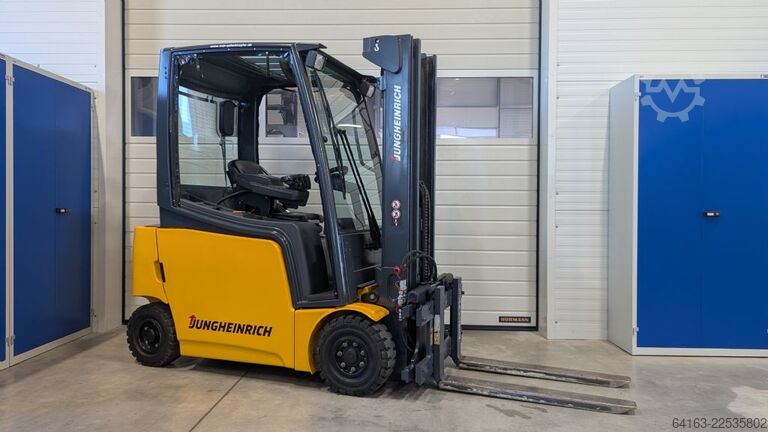 Empilhador eléctrico de 4 rodas Jungheinrich EFG 316k (Batterie 2023)