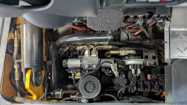 Empilhador eléctrico de 4 rodas Jungheinrich EFG 316k (Batterie 2023)