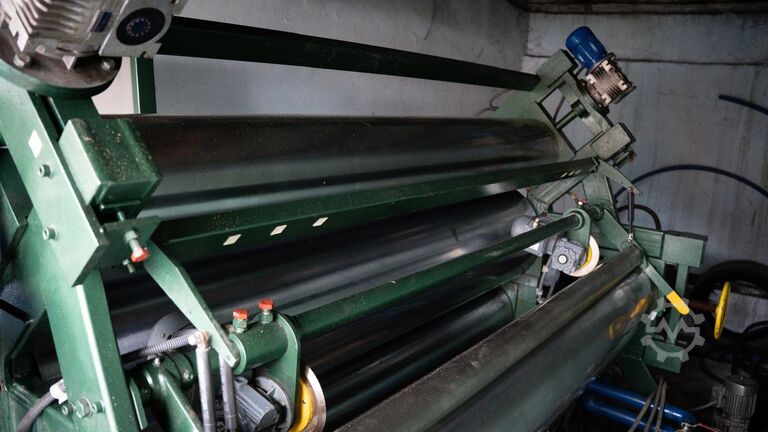 Négyhengeres naptár Z konfigurációban