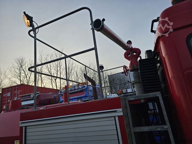 Feuerwehrfahrzeug Mercedes-Benz SK 2244 V8 EPS 6x2/6x4 Robson Pumpe 2xTa