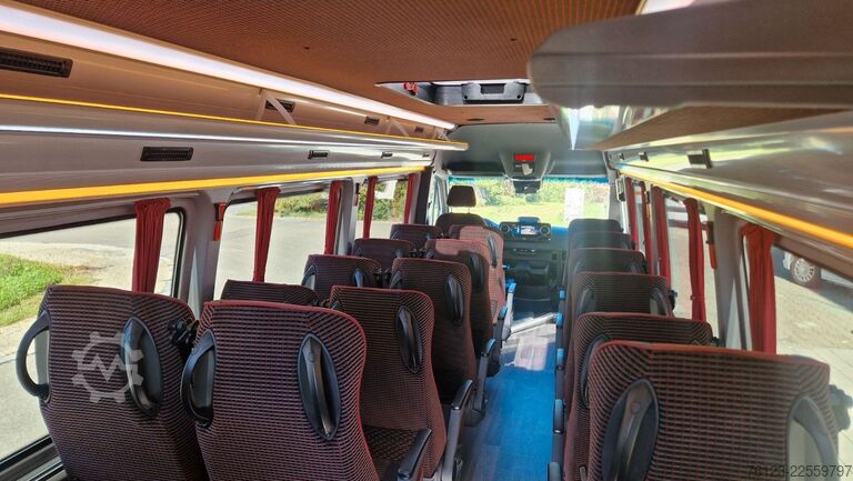 Minibus MERCEDES-BENZ 517 Lord Comfort XXL Vorlauffahrzeug 23 SS
