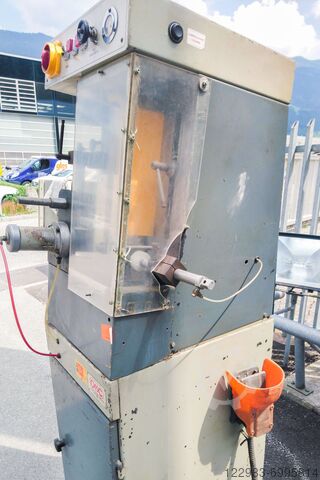 Eindfreesmachine portaalbouw OMC Ausklinkfräse