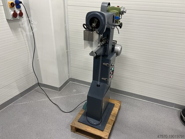 Máquina para pegar esquinas de cajas rígidas Rigid Box Corner Pasting Machine GC-40