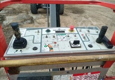 Telescopisch werkplatform Skyjack SJ 86 T Diesel 28,21 m