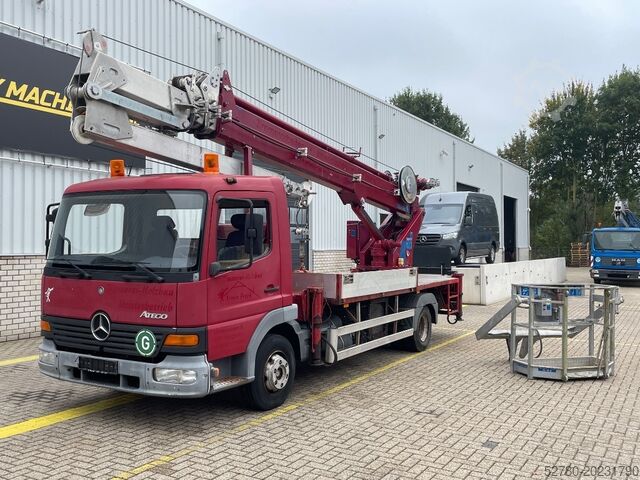 Grua todo-o-terreno Bocker AK 32/1000