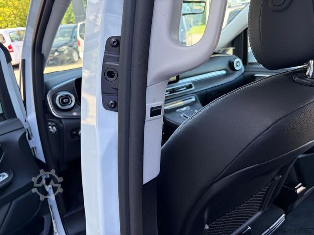 Minibus Mercedes-Benz V 300 d 4MATIC AVANTGARDE Lang Avantgarde Leder AHK 360 Distr