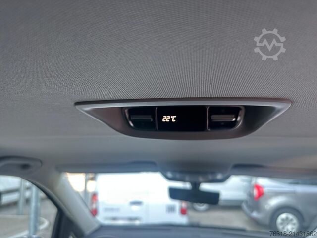 Minibusz Mercedes-Benz V 250 d 4M  Lang Avantgarde Leder AHK Distr Led