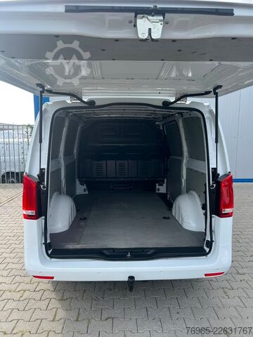 Duba panelată MERCEDES-BENZ Vito 114 LANG 9G-TR. KLIMA NAVI KAMERA LED AHK