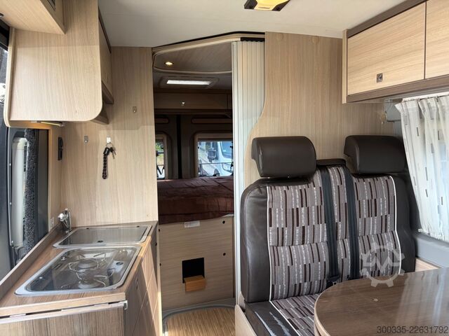 Autocaravana PÖSSL 2 Win R Plus - Markise, Kamera, Radträger
