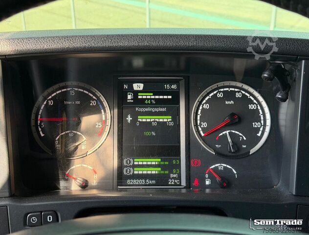 Farligt gods lastbil SCANIA R500 V8 EURO 5 FULL AIR 6X2 FULL ADR FUEL DIESEL