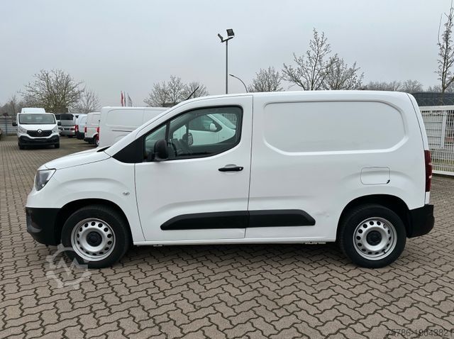 Bestelwagen OPEL Combo E Cargo Selection/ AC/ AHK/ erhöhte NL