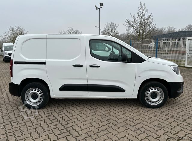 Bestelwagen OPEL Combo E Cargo Selection/ AC/ AHK/ erhöhte NL