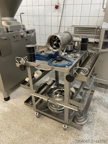 Vysokopodtlaková plnička s násypkou 660 Handtmann HVF 660