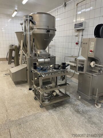 Vysokopodtlaková plnička s násypkou 660 Handtmann HVF 660