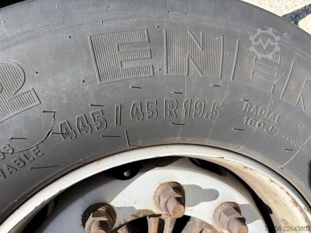 Remorcă cu șasiu interschimbabil Krone Maxi BDF Lafette mit Breitreifen 445er