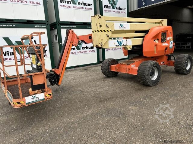 Przegubowa teleskopowa platforma robocza JLG 450AJ (3216)