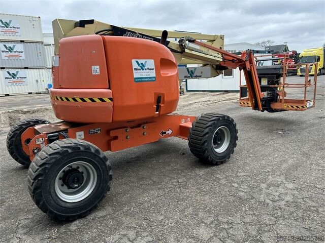 Przegubowa teleskopowa platforma robocza JLG 450AJ (3216)