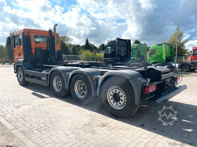 Autocamion cu cârlig pentru containere MAN TGS 35.440 / HIAB XR26.59 / 8x4 /Gelenkt/ 67 tkm
