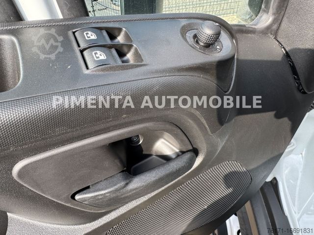 Vrachtwagen met bakwagen IVECO Daily 70C18H KOFFER LBW RFK KLIMA TEMPOMAT LED