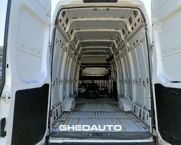 Minibus IVECO Daily V 35.14 2022 - Daily 35 S14 V H3 4100 LD