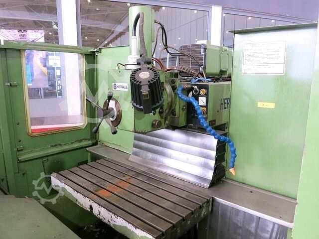 Universell fräs- och borrmaskin HERMLE UWF 721