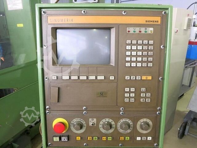 Universell fräs- och borrmaskin HERMLE UWF 721