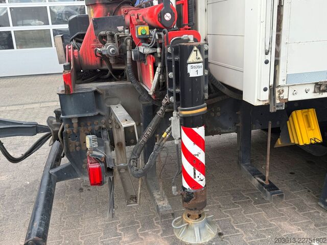 Ciężarówka z płaską platformą MAN TGX 26.470 Euro 6 Abrollkipper mit Ladekran