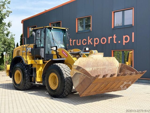 Ładowarka kołowa CATERPILLAR 950M Radlader mit Schaufel 2.062 BTH