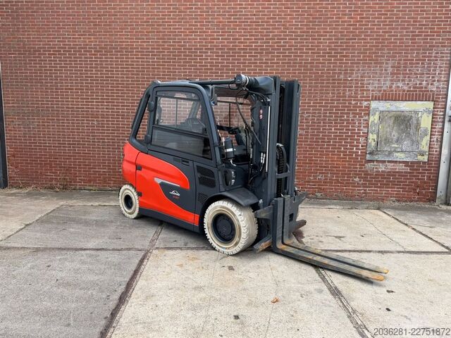 Elektrische vorkheftruck met 4 wielen Linde E50HL-01/600