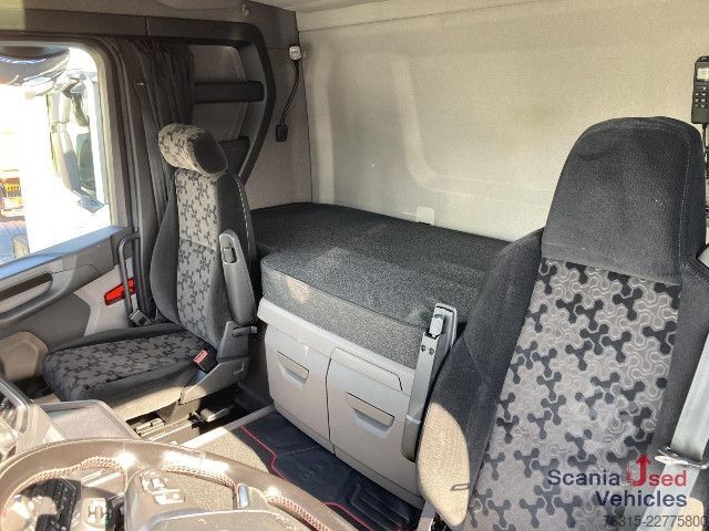 Standardni tegljač Scania R 590 - 6x2/4 - V8 - HIGHLINE - ALCOA -