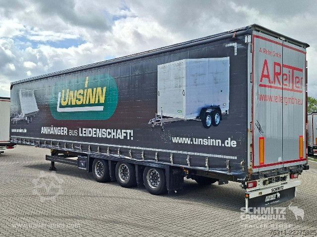 Open oplegger met zeil Schmitz Cargobull Curtainsider Mega Getränke