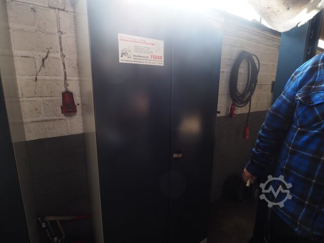 Complete independent car workshop  