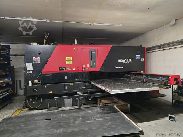 Laser- Stanzmaschine Amada AP3 2610V