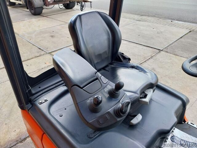 Ηλεκτρικό περονοφόρο 3 τροχούς Linde E15-02