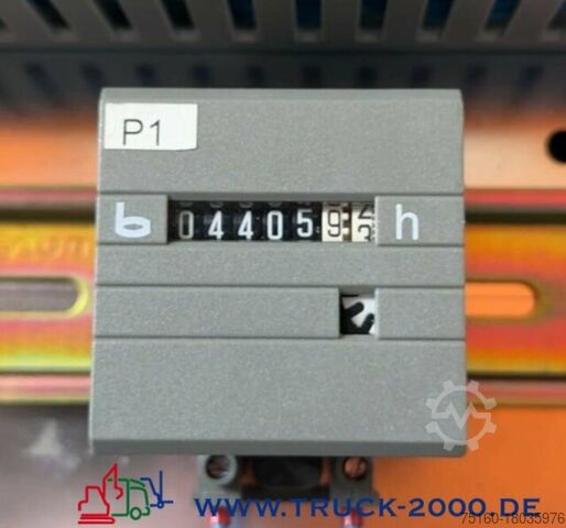 Camion équipé d'une grue Mercedes-Benz 815 Böcker Dachdecker Montage 32m+Winde -17000km