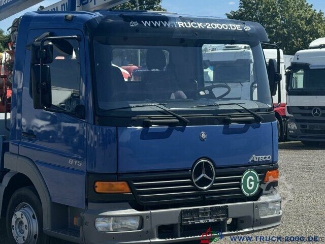 Camion équipé d'une grue Mercedes-Benz 815 Böcker Dachdecker Montage 32m+Winde -17000km