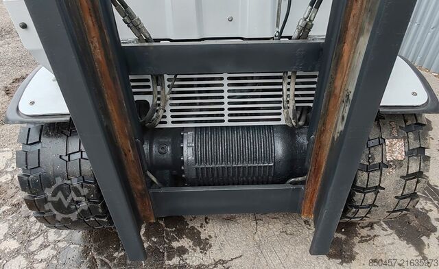 LPG viljuškari Still RX70-50T camera/ air con/ 4v