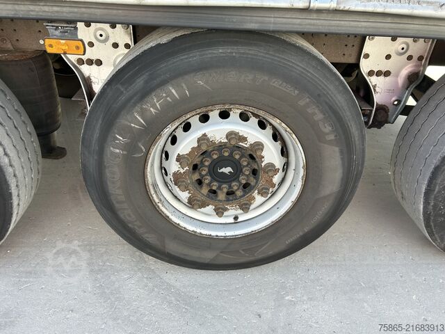 Curtain sided Schmitz Cargobull SCB S3T / Curtainside / Disk Brakes / APK TUV 1...