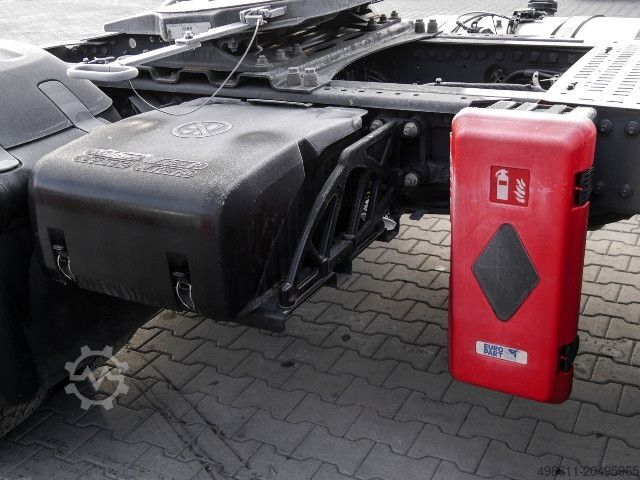 Gevaarlijke stoffen vrachtwagen DAF XF 530 FT SPACE CAB + INTARDER + ADR AT FL EX