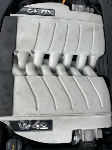 Fourgon VOLKSWAGEN Phaeton 6.0 W12 lang 4MOTION Tiptronic 5-Sitzer