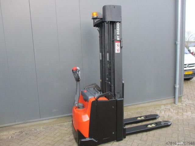 Carretilla elevadora TOYOTA SWE160L