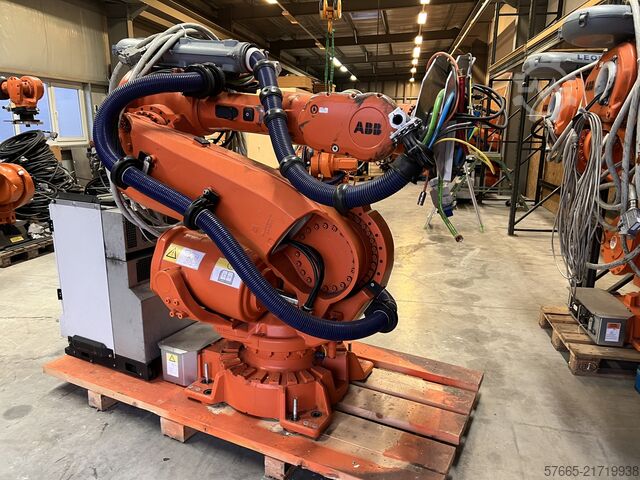 Endüstriyel robot ABB IRB 6640-235/2.55 IRC5