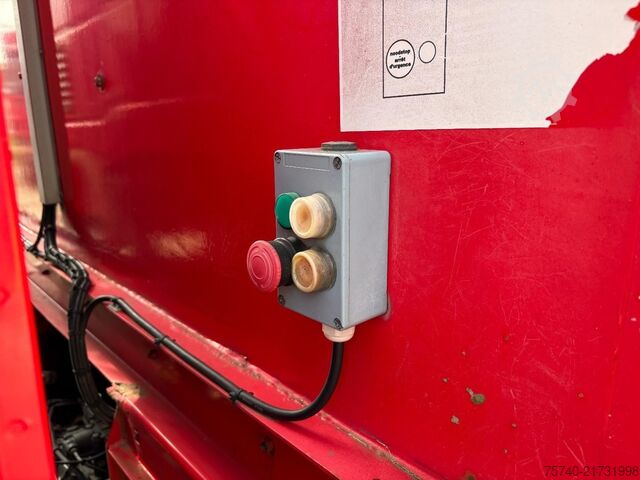 Posuvná plachta Iveco EUROCARGO 90E18 + EURO 5 + LOW KM + 3 STOELEN