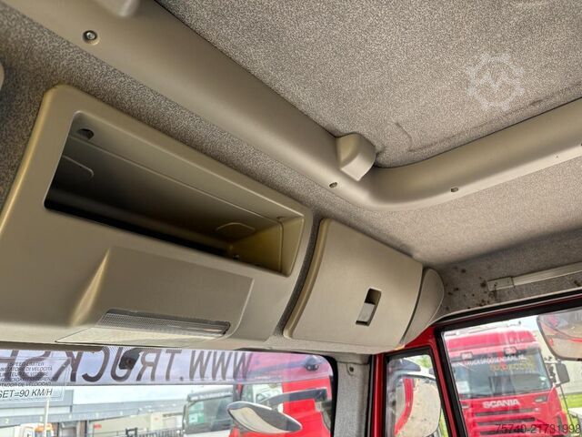 Bâché à rideaux latéraux Iveco EUROCARGO 90E18 + EURO 5 + LOW KM + 3 STOELEN