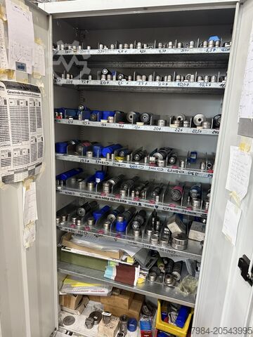 Máquina de perfuração e dobragem AMADA ARIES 245