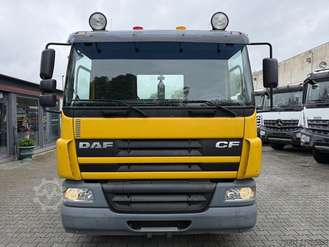 Tipper truck Daf CF 220 Haken Ex-Flughafen