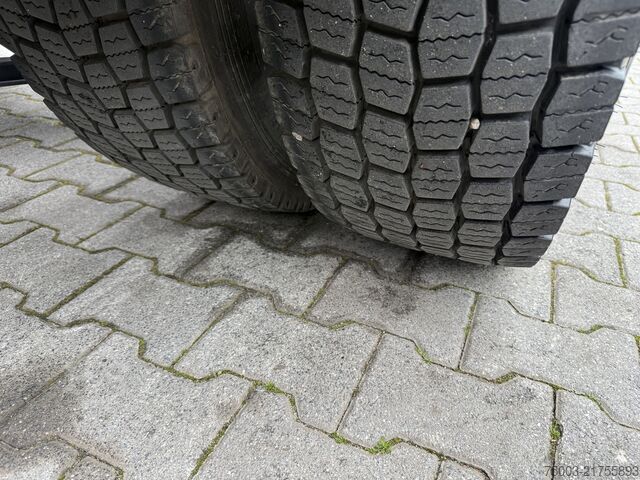 Tipper truck Daf CF 220 Haken Ex-Flughafen