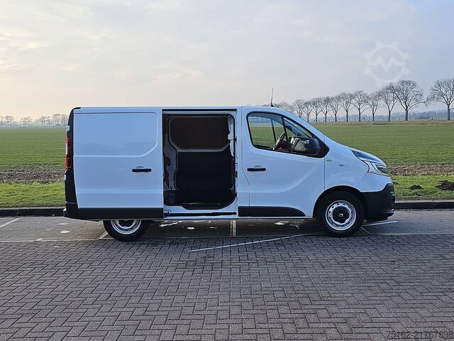Stationvogn med højt tag RENAULT TRAFIC 2.0 DCI L1H1 2xZijdeur 145Pk