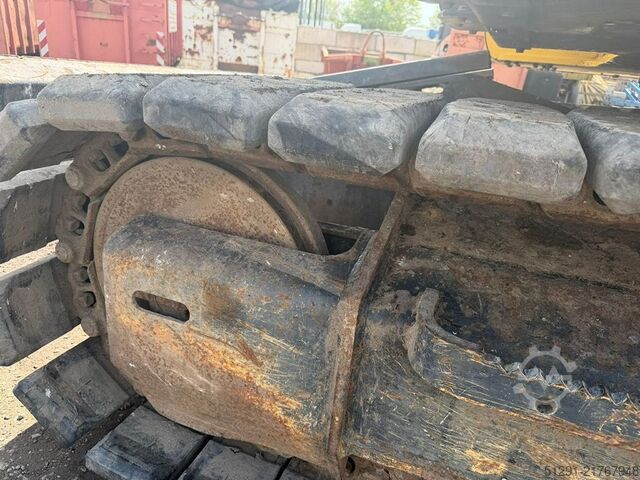 Escavadora de rastos Komatsu PC138US-11